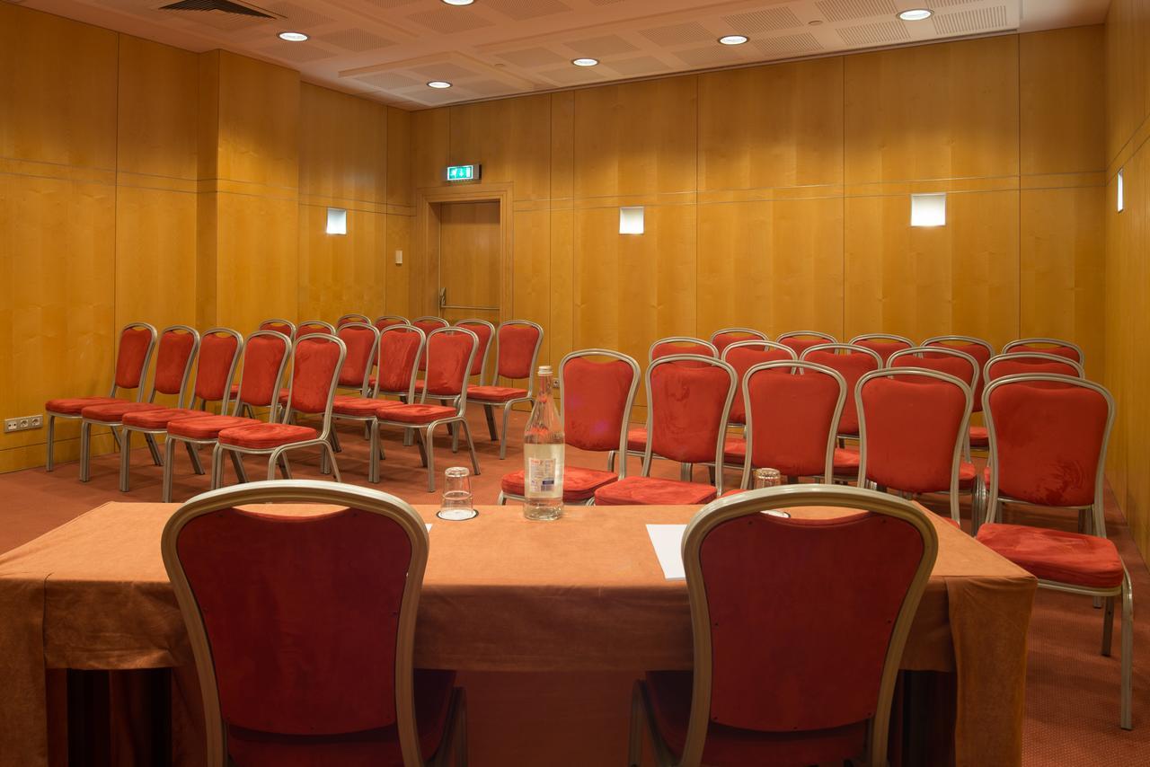 Vip Executive Entrecampos Hotel & Conference Lisabona Exterior foto
